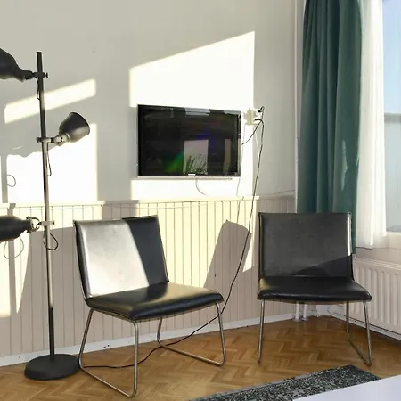 Nieuw Eyssenstein 6 * Bergen aan Zee